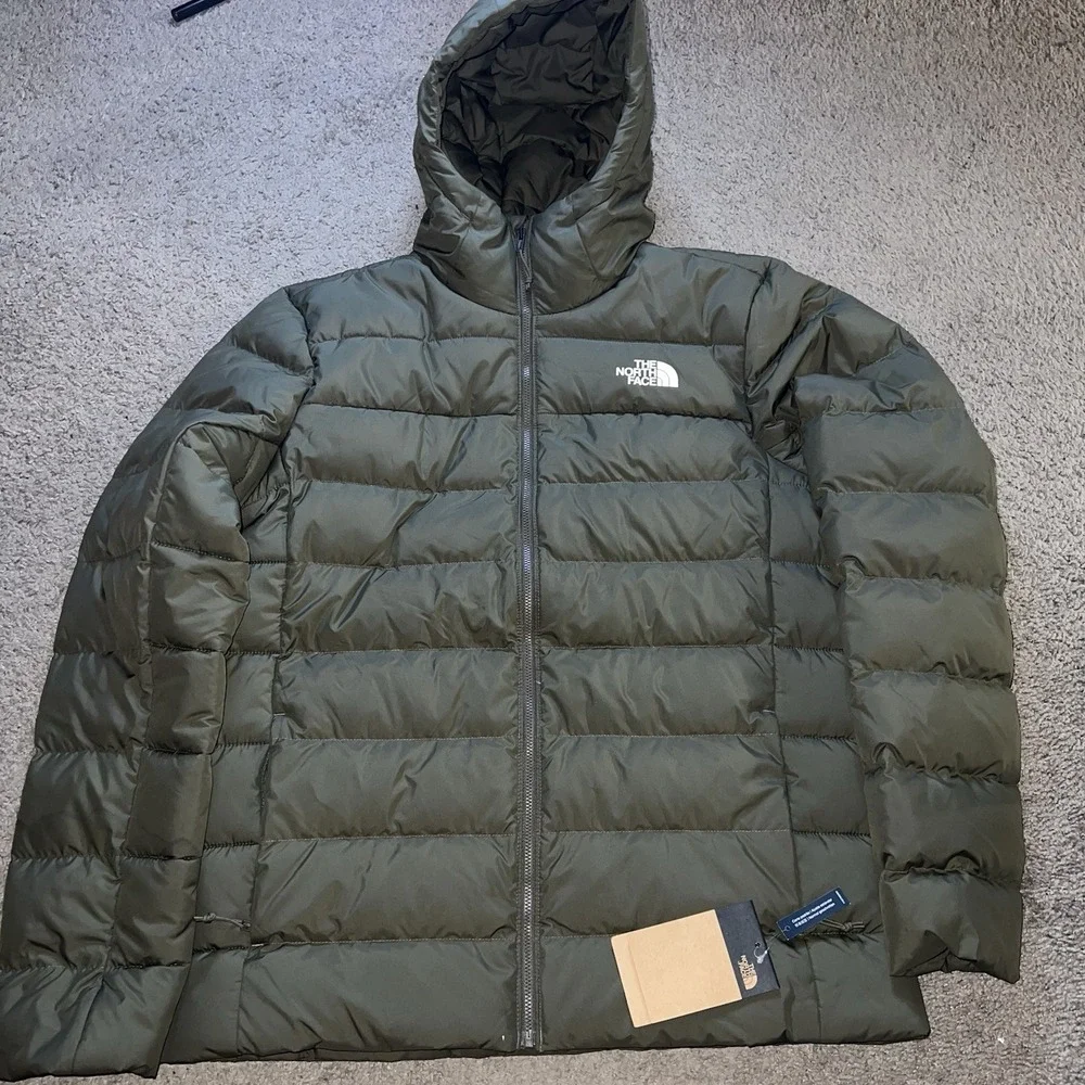 NWT North Face Aconcagua 3 Hoodie Jacket Down Medium Forest Olive